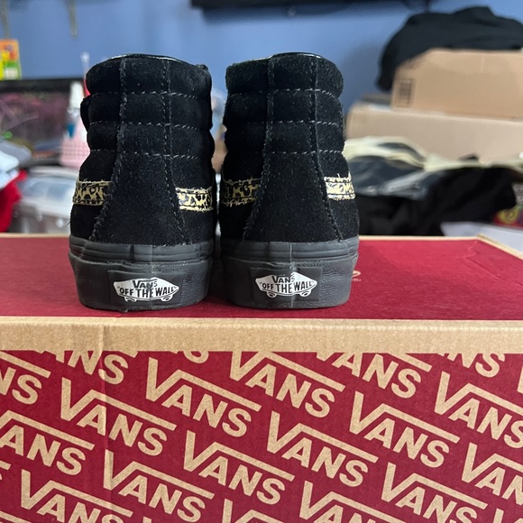 Vans Black & Leopard Print With Silver Studs - Picture 4 of 6